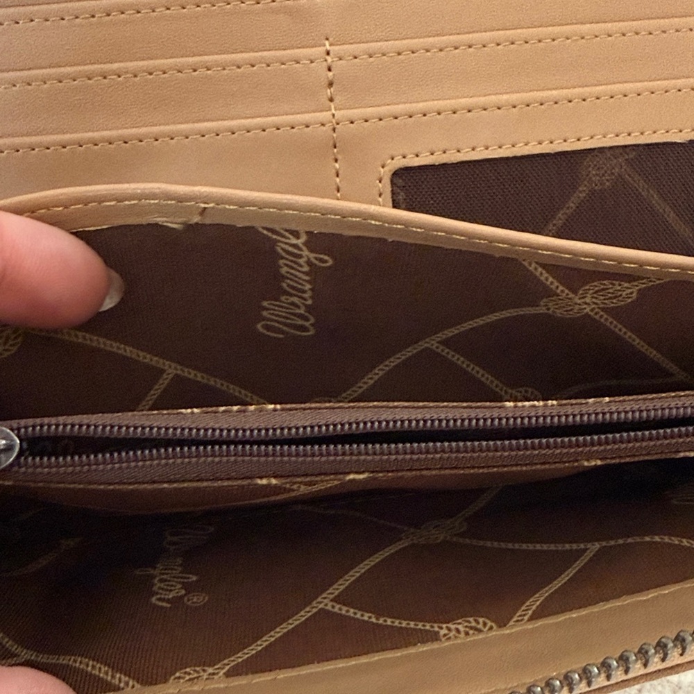 Wrangler Tan Leather Wristlet with Strap - Picture 3 of 4